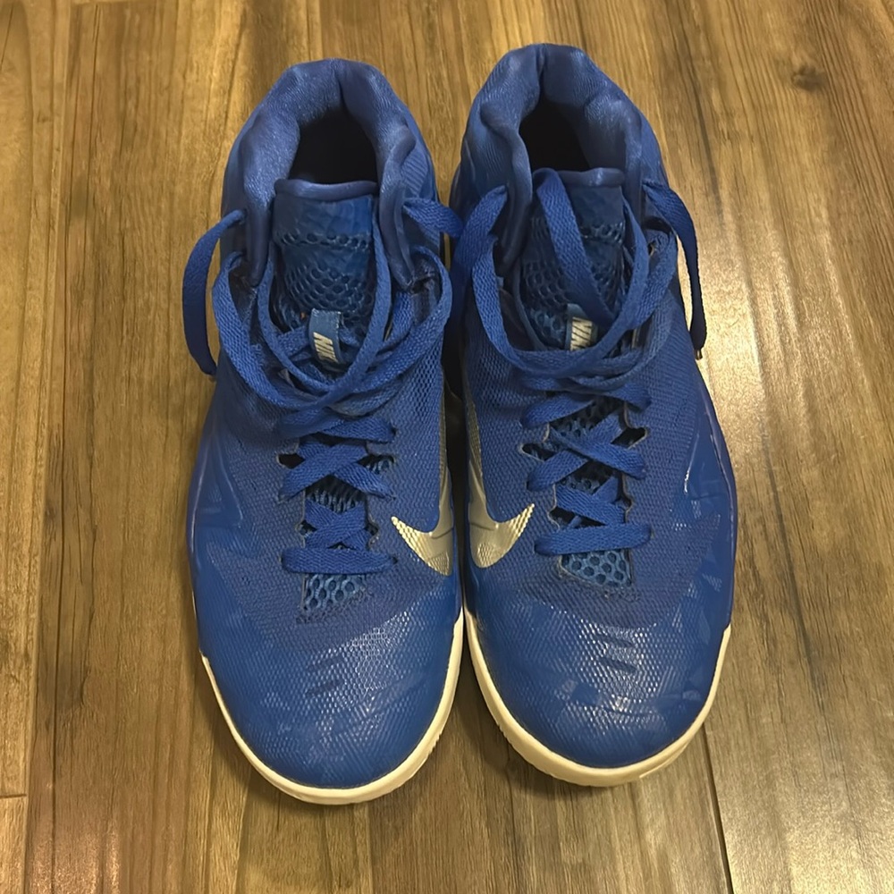 Blue nike basketball shoes